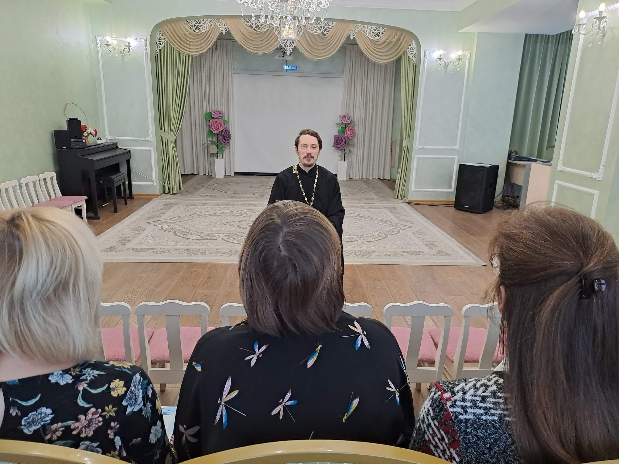 интерьер православной комнаты